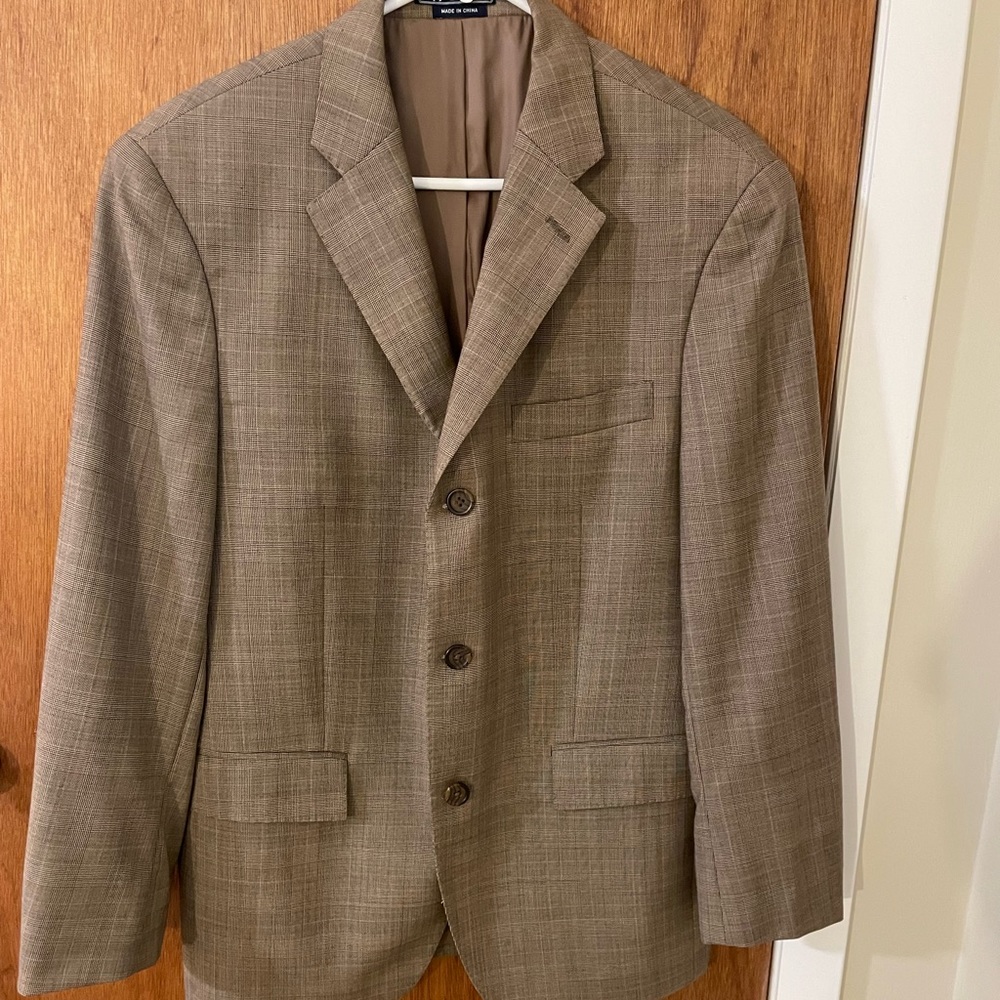 Tan American Living men’s sport jacket - size 38s